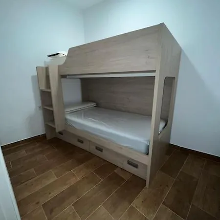 בית נופש Stylish New House 3 Bedroom House