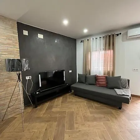 Stylish New House 3 Bedroom House בית נופש *